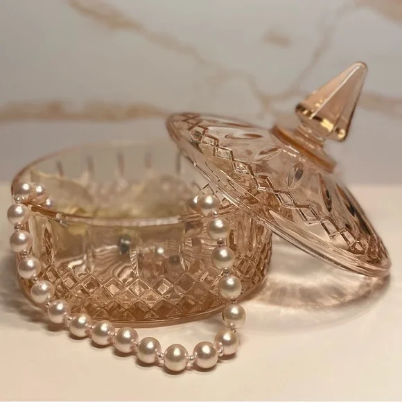 🍬Indiana Glass Diamond Princess Pink Candy Box & Lid - Picture 3 of 13